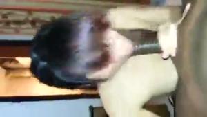 Asiatica succhia nero e gioca con il suo sperma - immagine dello schermo #16