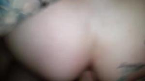 Puttana tatuata succhia prima del sesso - immagine dello schermo #21